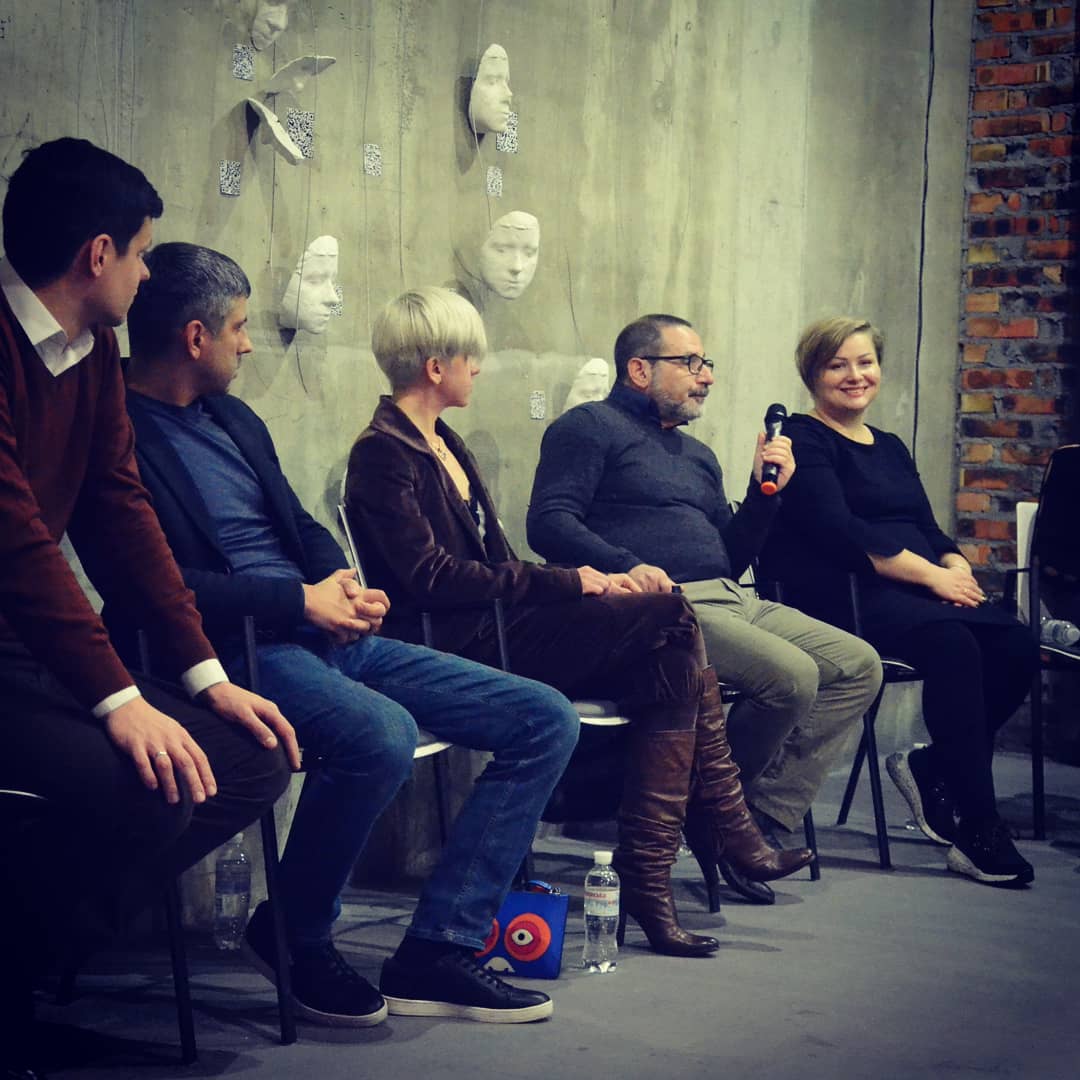"Qr-truth"