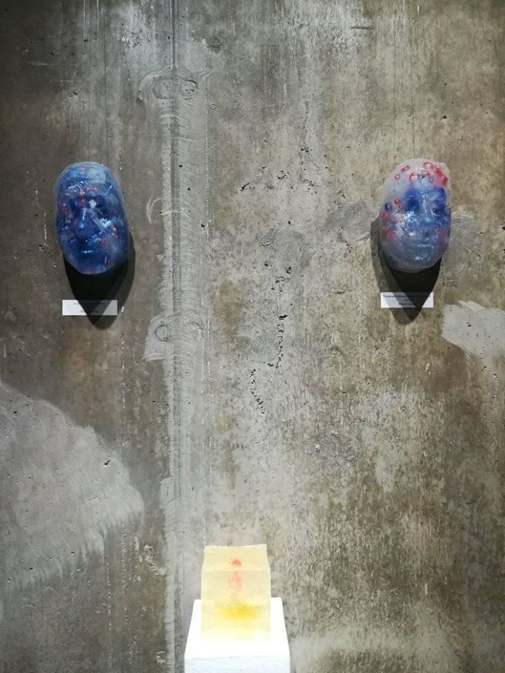 "Qr-truth"